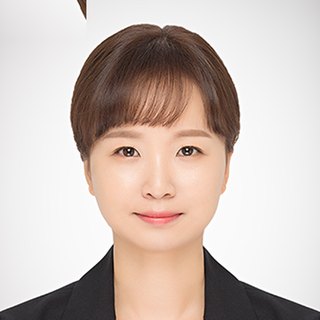 Dr. Yunmi Park